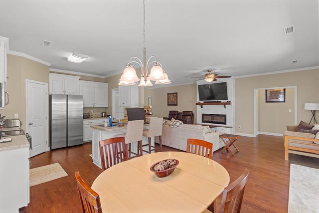 105 Orchard Park Drive, Dothan, AL 36301