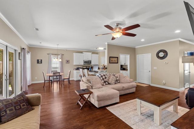 105 Orchard Park Drive, Dothan, AL 36301