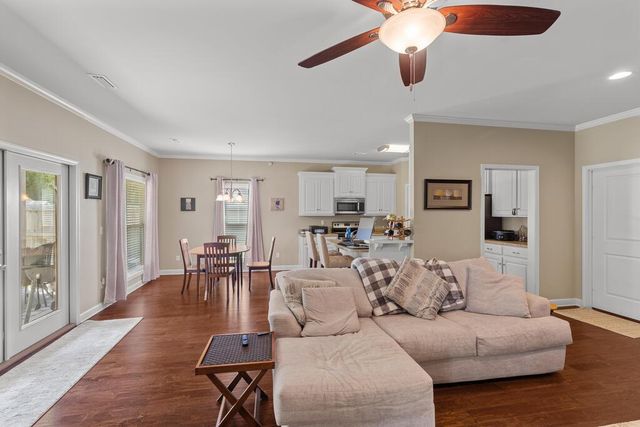105 Orchard Park Drive, Dothan, AL 36301