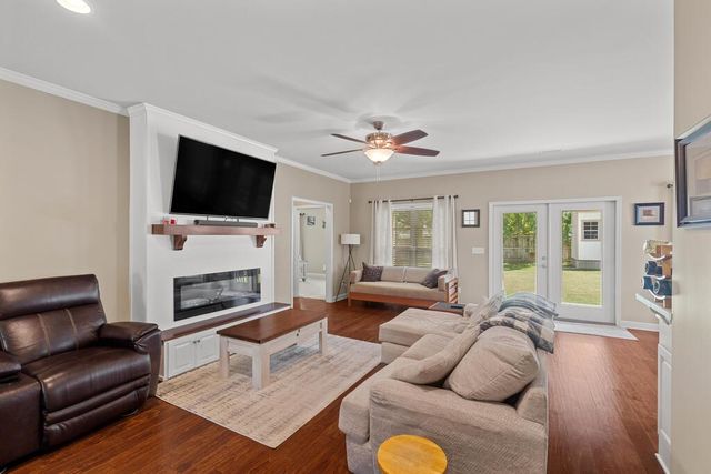 105 Orchard Park Drive, Dothan, AL 36301