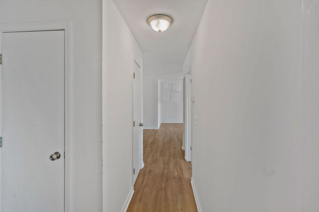 2144 W Richmond Hill Dr, Nashville, TN 37207