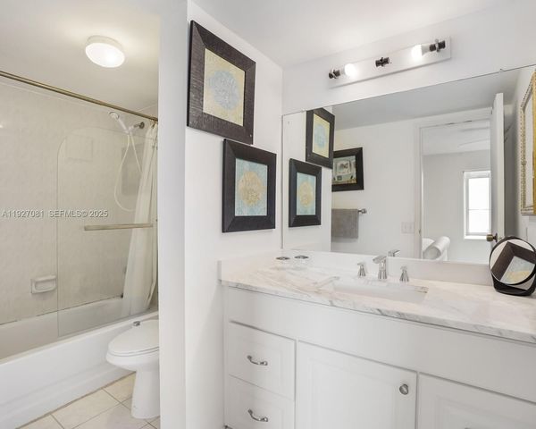 8320 Sands Point Blvd M301, Tamarac, FL 33321