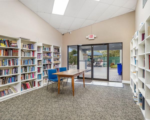 8320 Sands Point Blvd M301, Tamarac, FL 33321