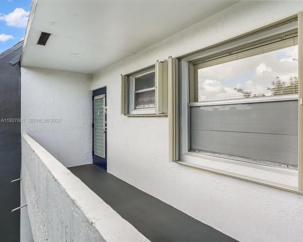 8320 Sands Point Blvd M301, Tamarac, FL 33321