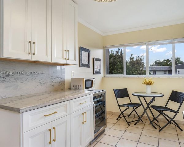 8320 Sands Point Blvd M301, Tamarac, FL 33321