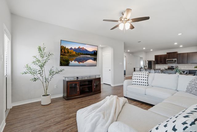 6403 Encore Oaks, San Antonio, TX 78252