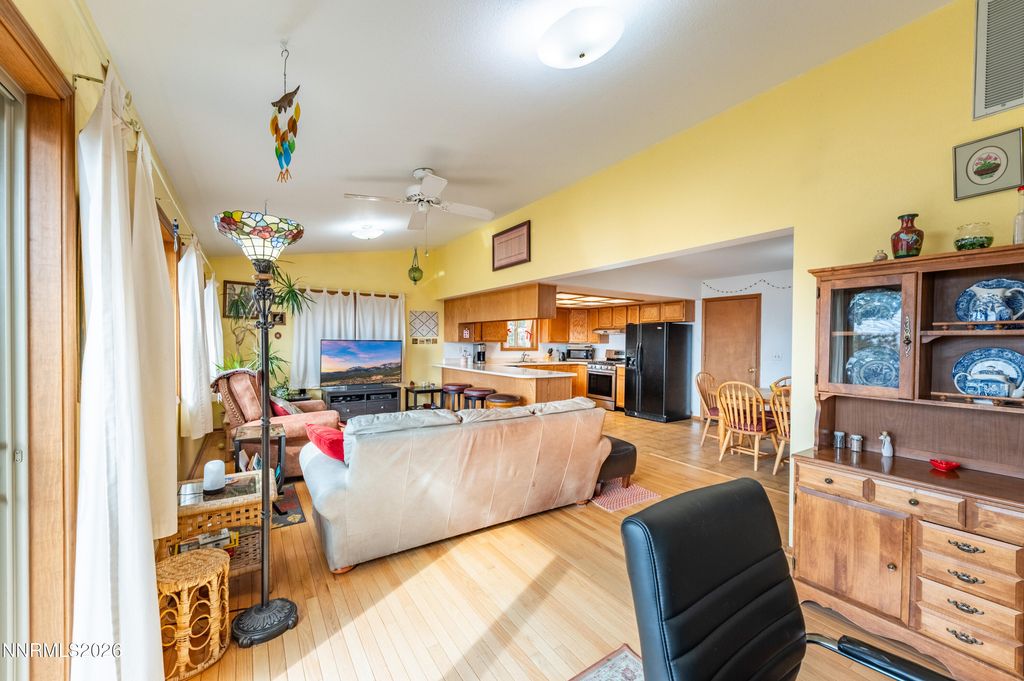 Image 17 of property listing at 11960 Fir Drive, Reno, NV 89506