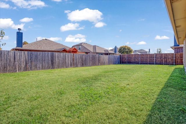1509 Colgate Drive, Van Alstyne, TX 75495