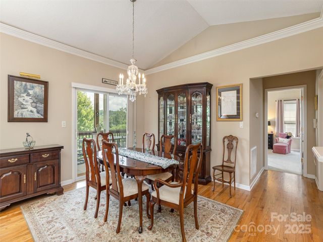 31 Headwater Drive, Hendersonville, NC 28739