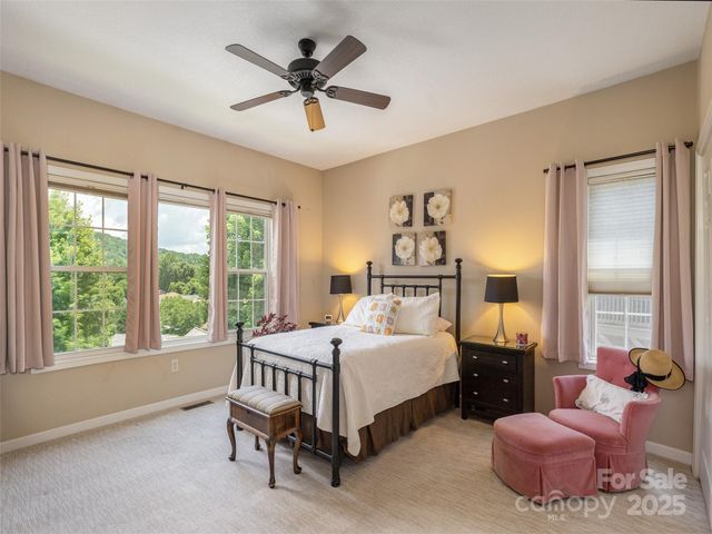 31 Headwater Drive, Hendersonville, NC 28739