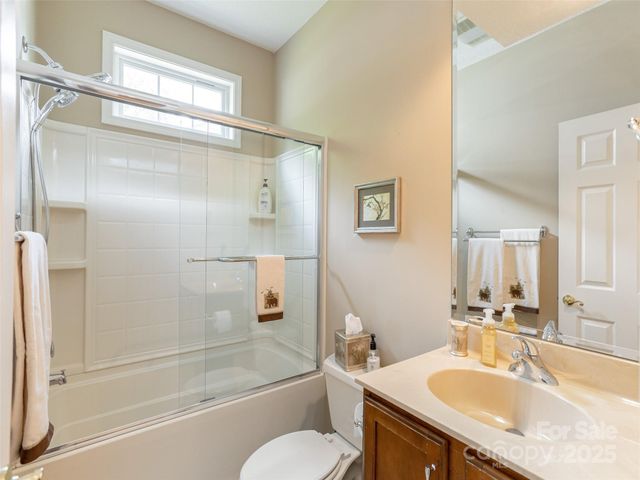 31 Headwater Drive, Hendersonville, NC 28739