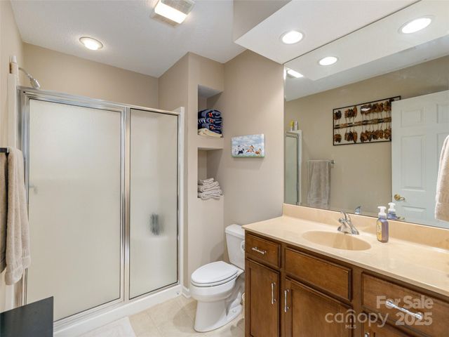 31 Headwater Drive, Hendersonville, NC 28739