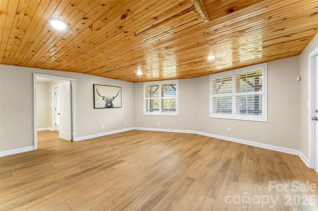94 S Fairway Drive, Nebo, NC 28761