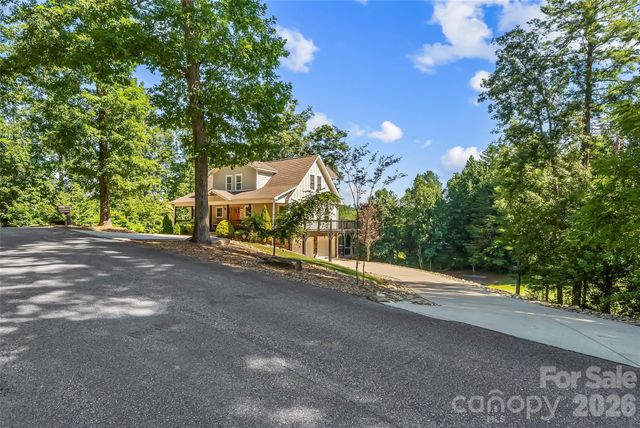 94 S Fairway Drive, Nebo, NC 28761