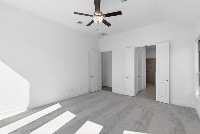 10271 Bluegill Crest Drive, Willis, TX 77318