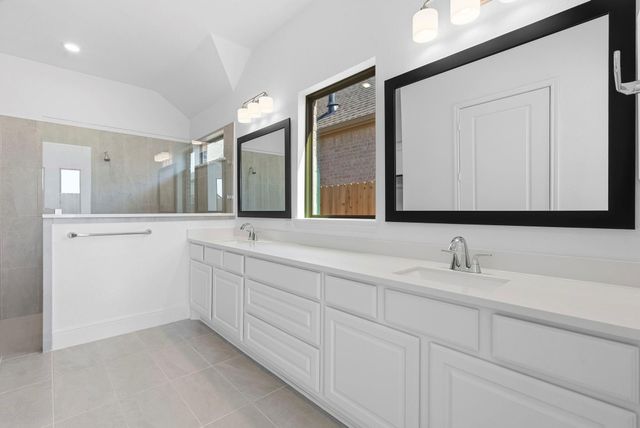 10271 Bluegill Crest Drive, Willis, TX 77318