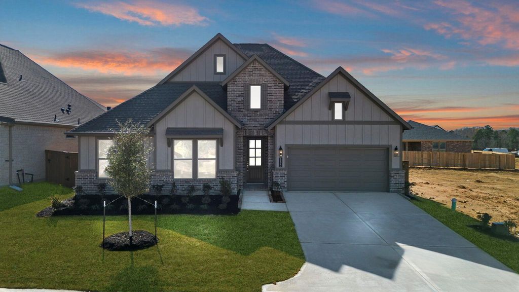 10271 Bluegill Crest Drive, Willis, TX 77318