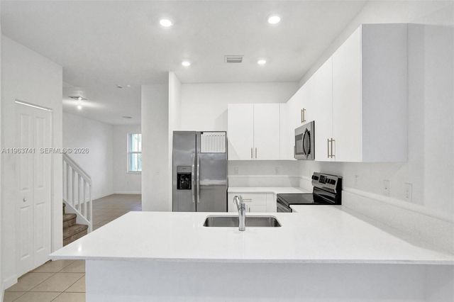 11920 NW 47th Mnr, Coral Springs, FL 33076