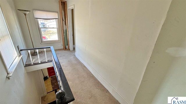 12 E Main Street, Madelia, MN 56062