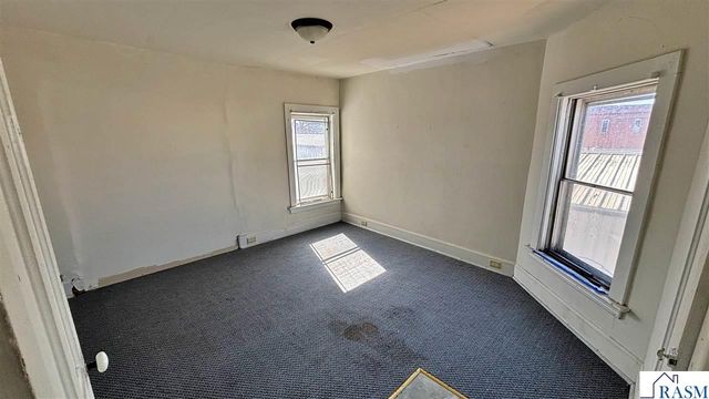 12 E Main Street, Madelia, MN 56062