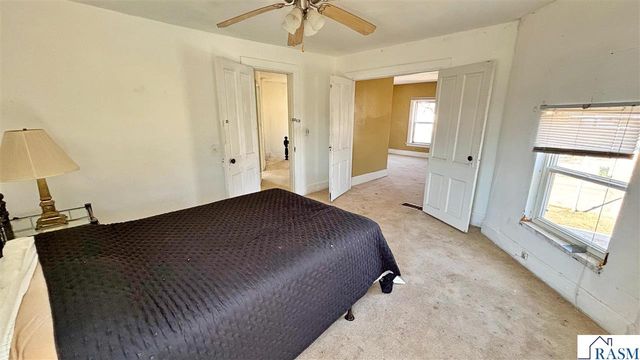 12 E Main Street, Madelia, MN 56062