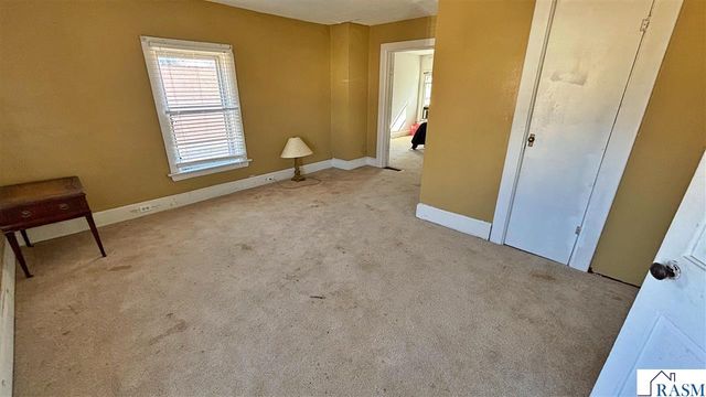 12 E Main Street, Madelia, MN 56062