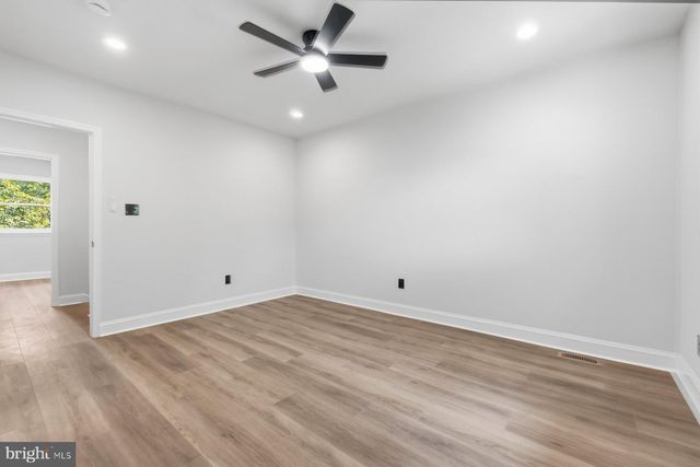 1004 COLONIAL AVE, Alexandria, VA 22314