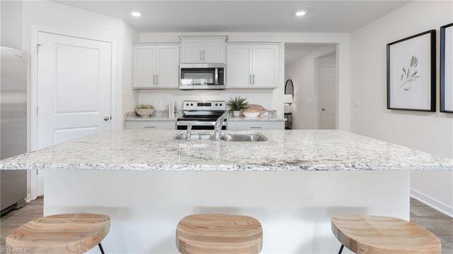 155 New Aspen Way, Linwood, NC 27299