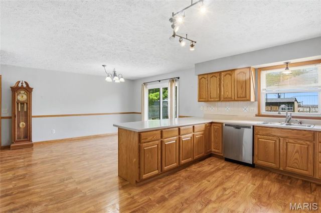 102 Irene Drive, St Jacob, IL 62281