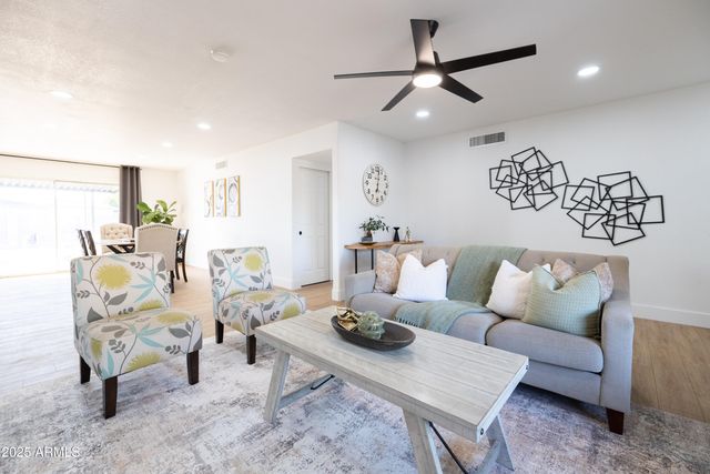 4415 W CAROL Avenue, Glendale, AZ 85302