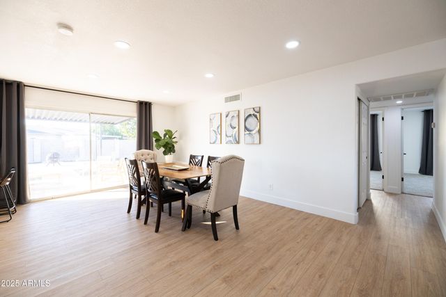 4415 W CAROL Avenue, Glendale, AZ 85302