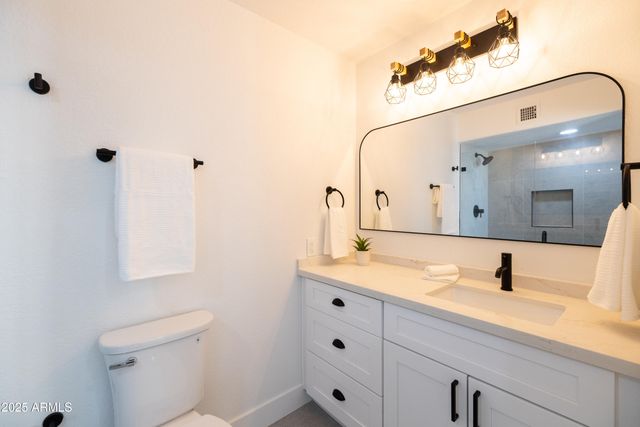 4415 W CAROL Avenue, Glendale, AZ 85302