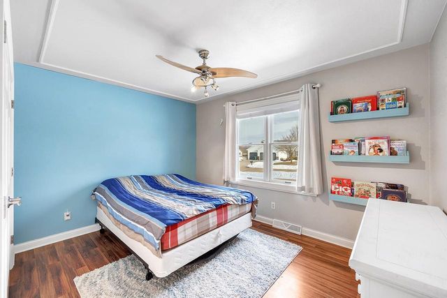 544 NICOLE LANE, Wrightstown, WI 54180