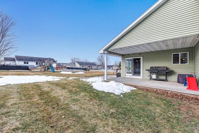 544 NICOLE LANE, Wrightstown, WI 54180
