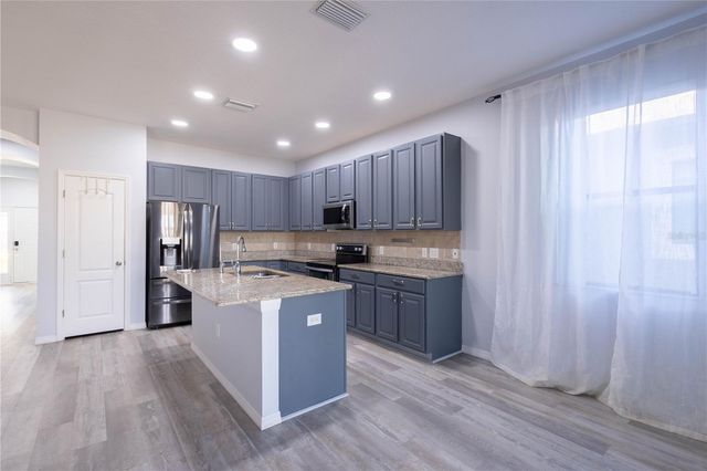 11415 BLUE CRANE STREET, Riverview, FL 33569