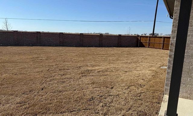 14096 Harden Street, Pilot Point, TX 76258