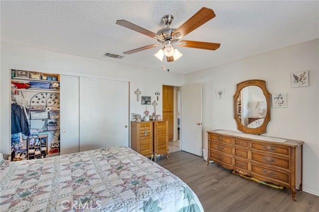 11870 9th, Hesperia, CA 92345