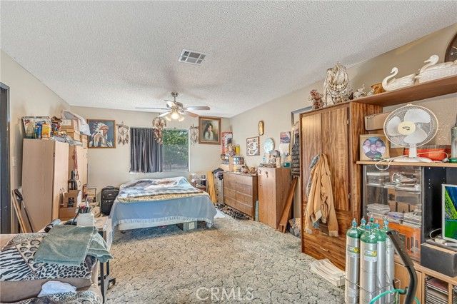 11870 9th, Hesperia, CA 92345