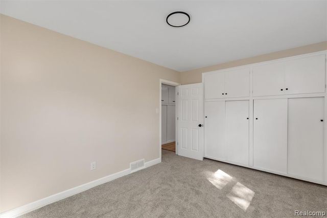 24735 Lathrup Boulevard, Southfield, MI 48075