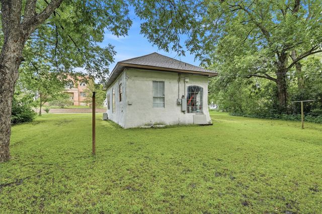 814 S Maxey Street, Sherman, TX 75090