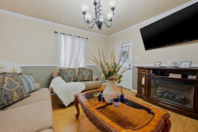 814 S Maxey Street, Sherman, TX 75090