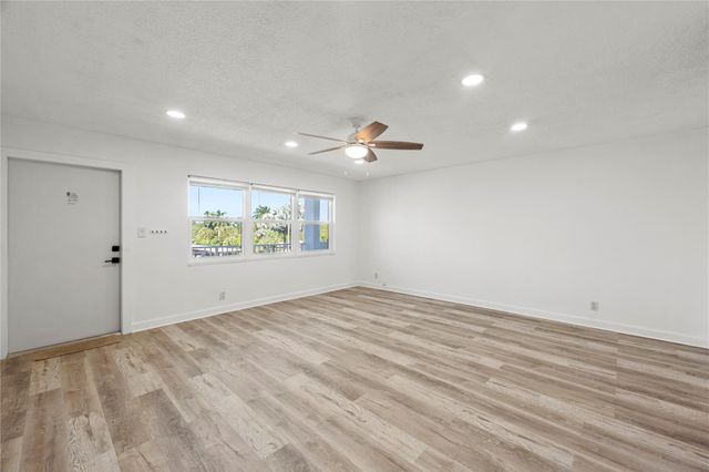 2840 NE 14th Street Cswy 304A, Pompano Beach, FL 33062