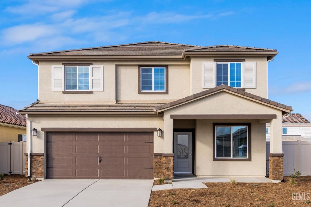 7704 Rambutan Place, Bakersfield, CA 93313