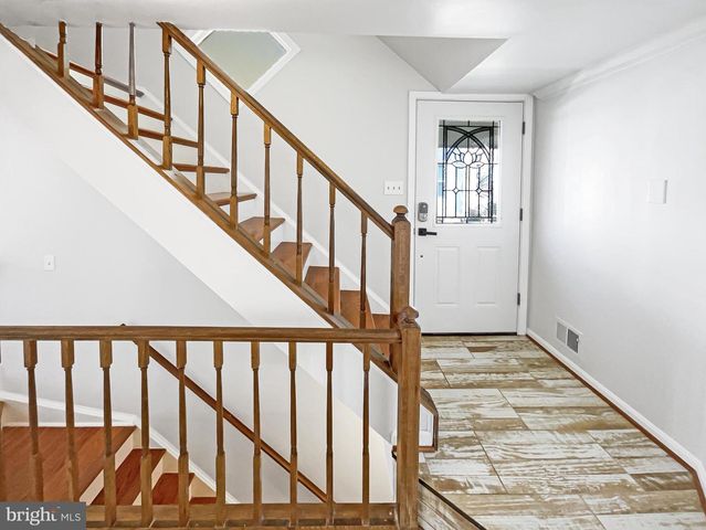 11184 SILENTWOOD LN, Reston, VA 20191
