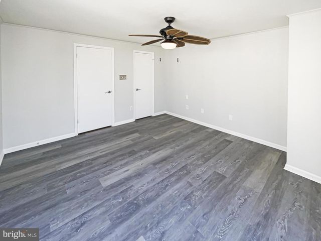 11184 SILENTWOOD LN, Reston, VA 20191