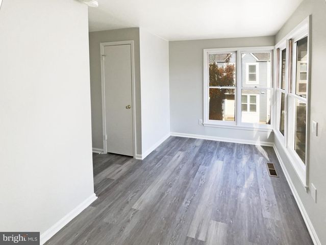 11184 SILENTWOOD LN, Reston, VA 20191