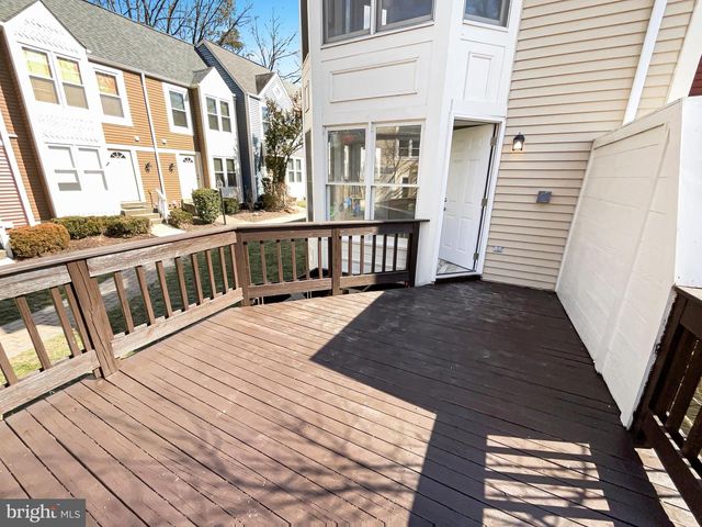 11184 SILENTWOOD LN, Reston, VA 20191