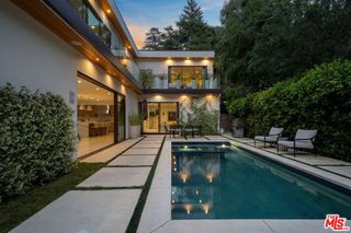 1884 Laurel Canyon Road, Los Angeles, CA 90046