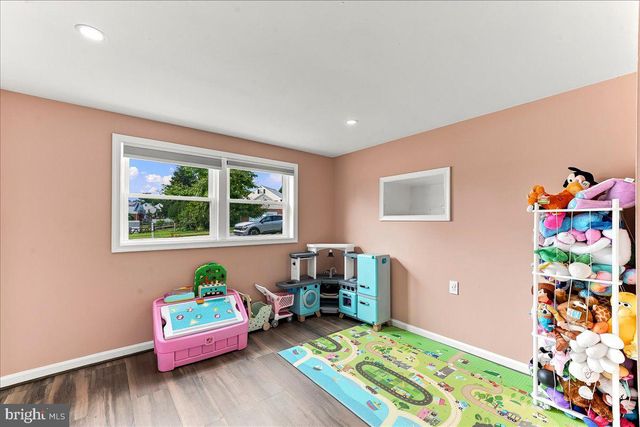 2602 DARBY DR, Wilmington, DE 19808