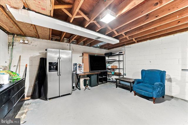 2602 DARBY DR, Wilmington, DE 19808